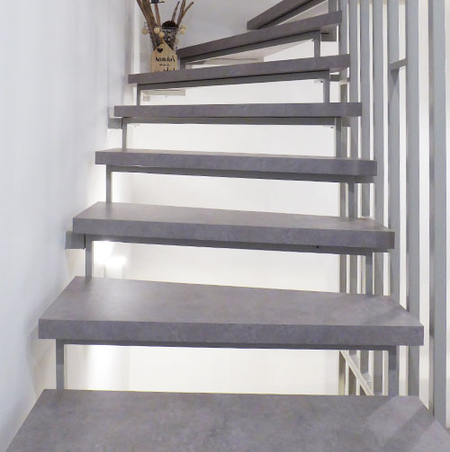 Treppe nach der Renovierung — Blockstufen