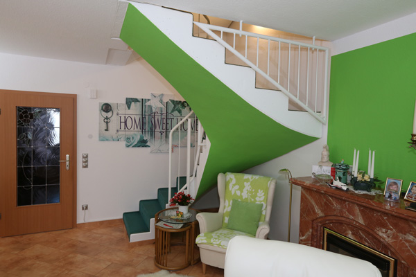 Alte Treppe vor der Renovierung